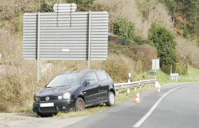 Ez zen zauriturik egon asteazkenean Luiaondon gertatutako auto istripuan