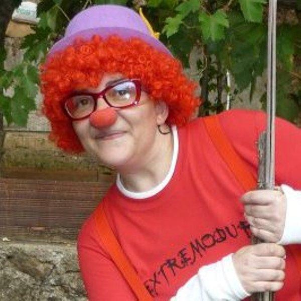 "Clown batentzat oinarrizkoa da konplizitate-begiradak, txaloak eta irribarreak jasotzea"