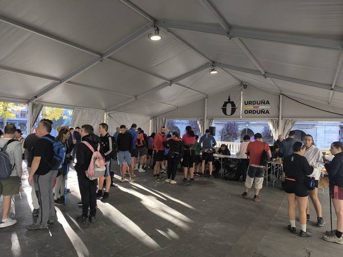 Adin guztietako mendizaleek  51 1760277227893