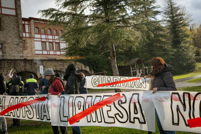 Protesta artean ekin du bide 6 1764159798770