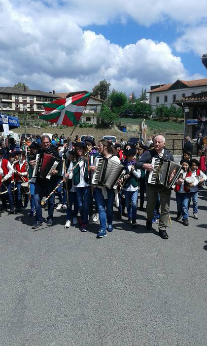 Aiarako Jaien giroa berotu d 5 1493393722472