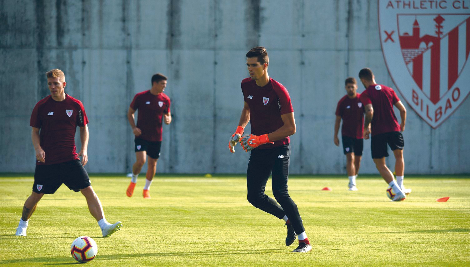 Hodei Oleagak Athletic Cluba uztea adostu du