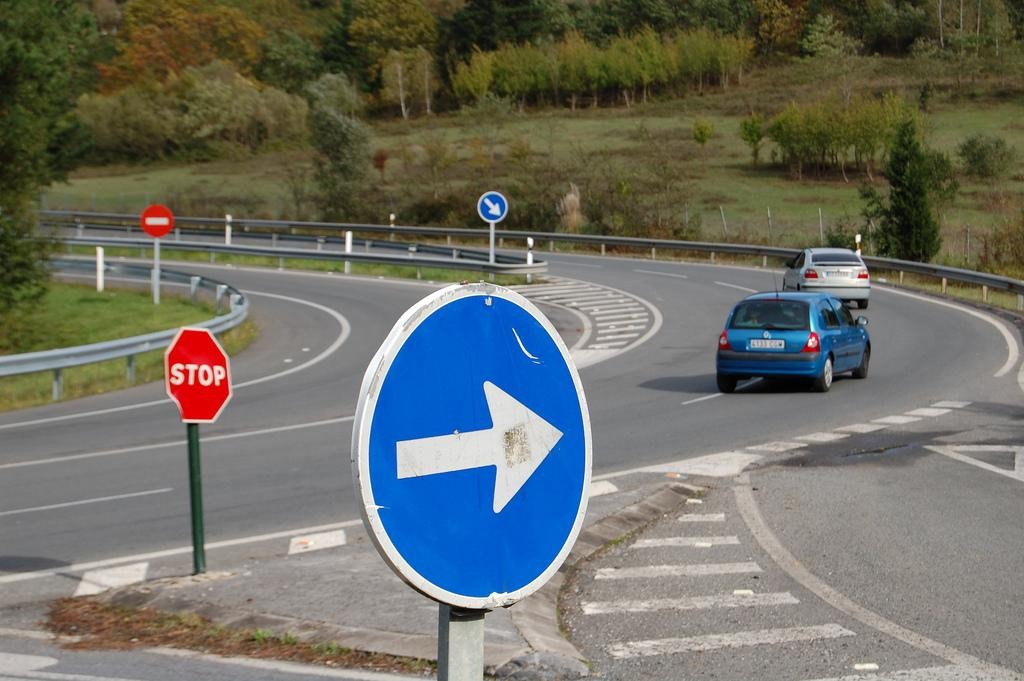 Udalak euskaraz ikasteko diru-laguntzak arautu ditu lehen aldiz, gidabaimena barne