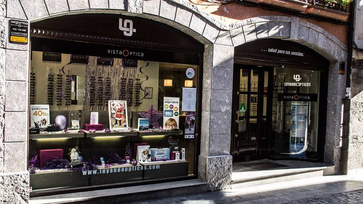Luyando opticos Urduña