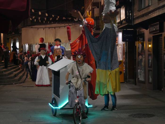 Dantza eta sua uztartu zitue 87 1661604396954