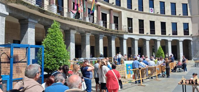 Modu arrakastatsuan hasi dir 12 1777309501888