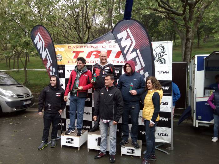 Hainbat motor gidari elkartu 17 1493565556848