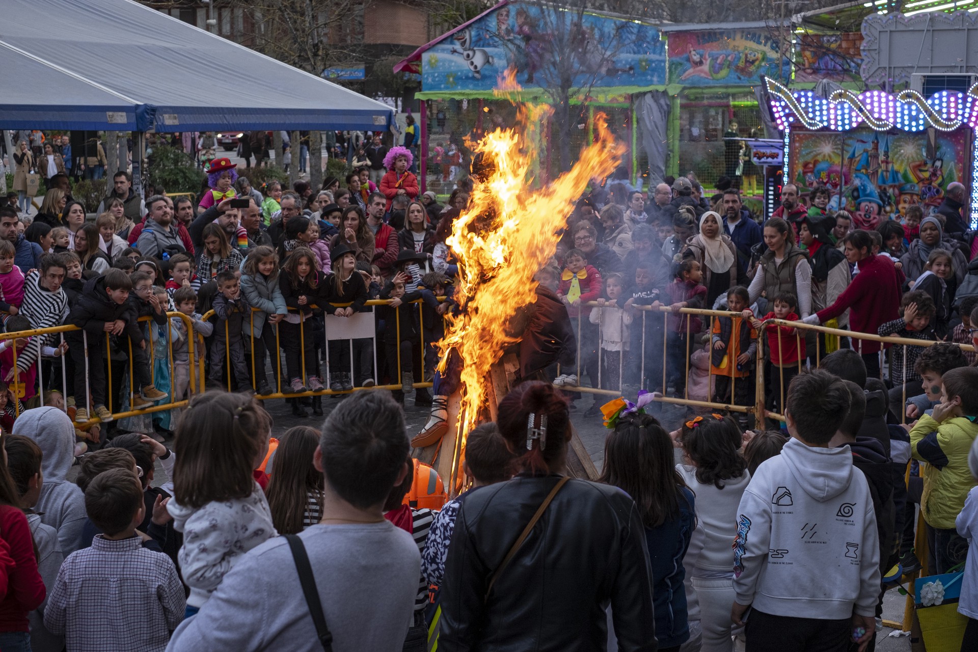 Irudimenaren festa lehertuko dute inauteriek Aiaraldean