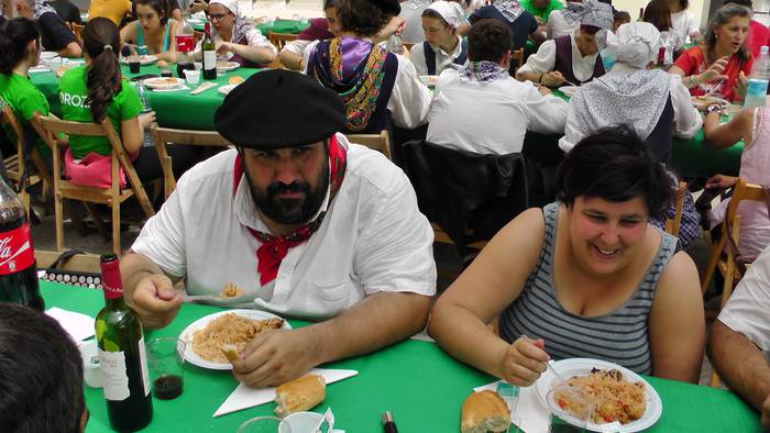 Dantza taldeak taldeak izan  132 1496055158347