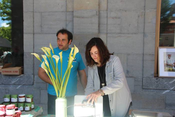 Otxomaioek jendez bete dute  5 1494232990510