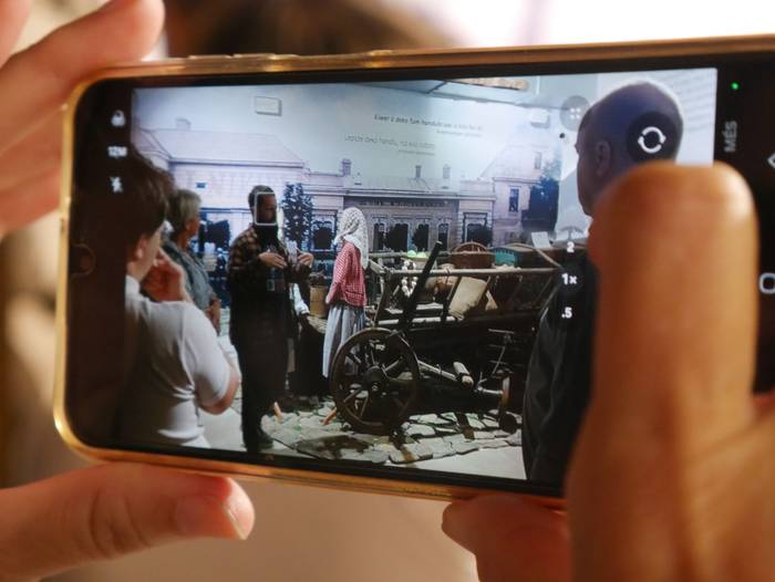 Eletik alera, Europako hizku 11 1759330557174