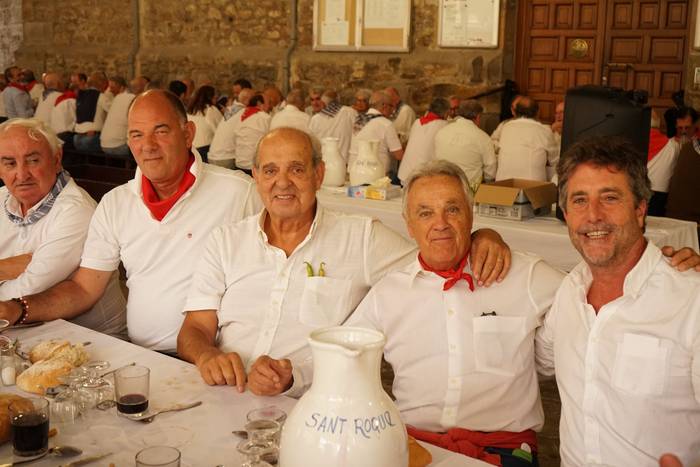 Ehunka kofrade bildu dira el 63 1756714107325