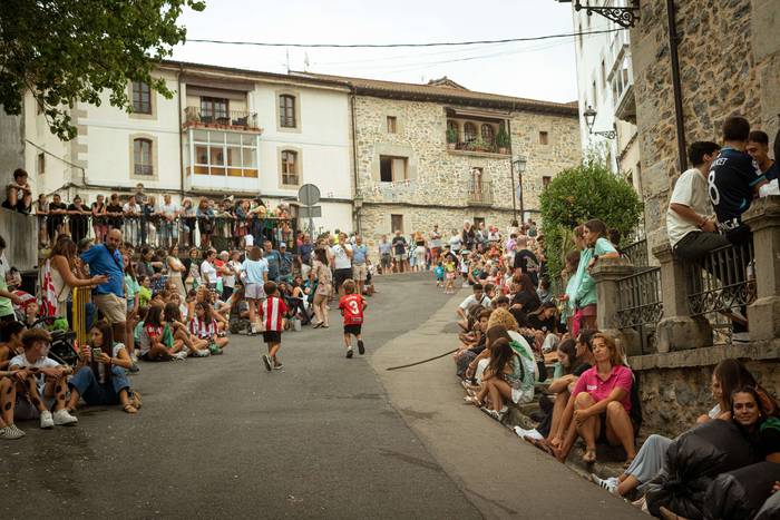 Bizikletak irudimenez jantzi 48 1757325788711