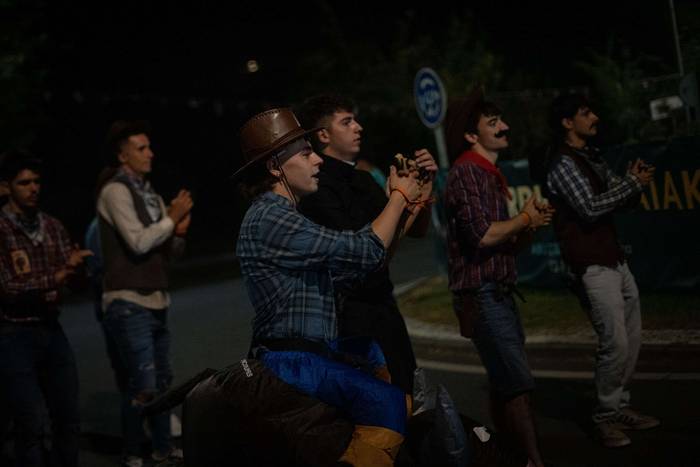 Amurrioko karrozek kolorez j 30 1755390284595