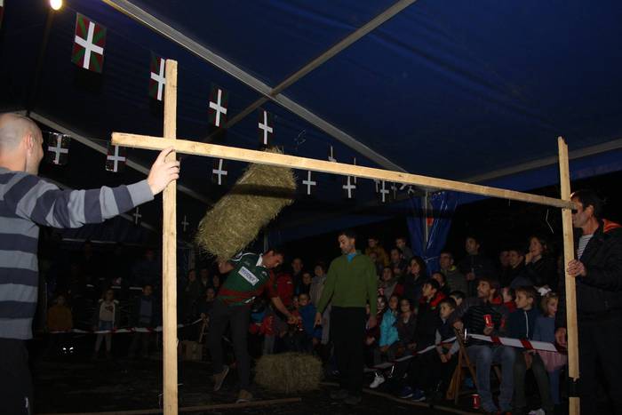 Goizetik gauera arte luzatu  48 1510556288684