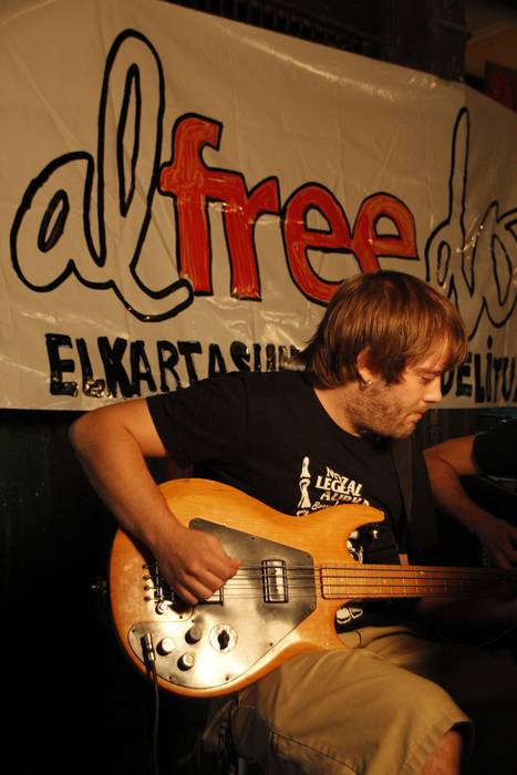 Alfredo Remirezi elkartasuna 46 1508166243541