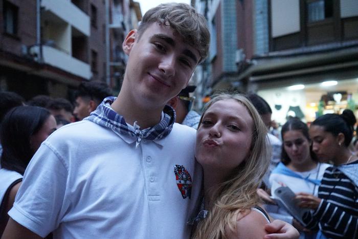 Kantukadak kuadrillen hainba 45 1756386343853