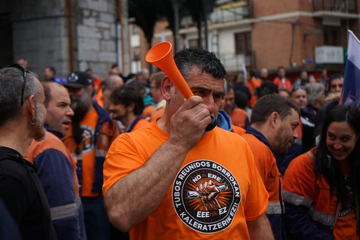 Laudiora mugitu da gaur Tubo 4 1772538829380