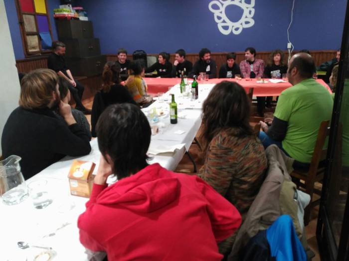 Laudioko bertso saioa argazkitan