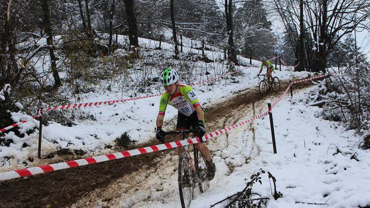 Uxue Albizua eta Mikel Beraza irabazle Ormaiztegiko zirkuitu elurtuan