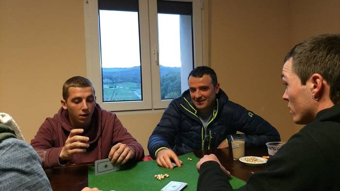 Goizetik gauera arte luzatu  49 1510556295068