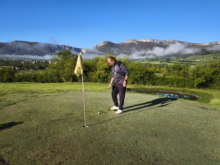 Urduñak bere pitch & putt zelaiaren kudeaketa jokalariei lagatzen die, eraldaketa urte betearen ondoren