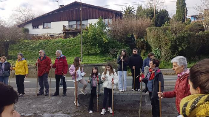 Agate Deunaren bezperak adin 10 1770290653305