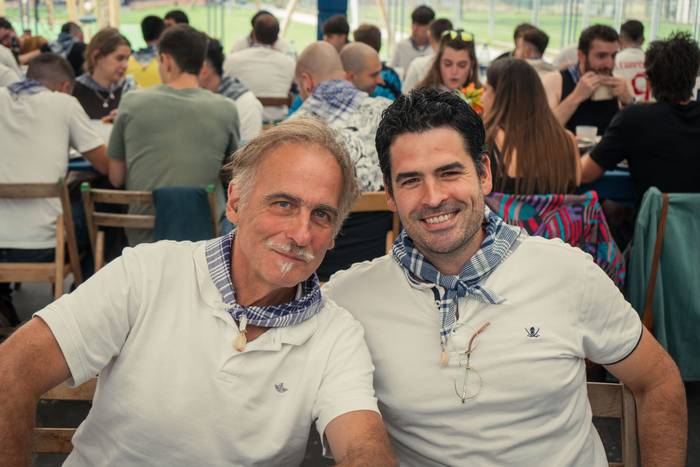 Ehunka lagun bildu dituzte j 114 1757018649794