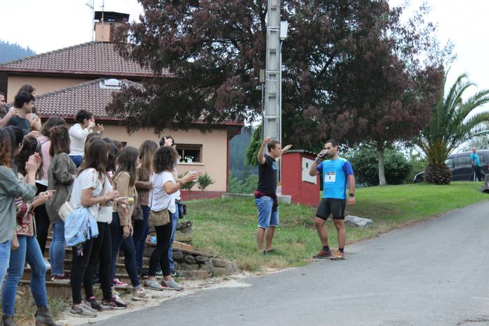 Auzoko mendiak zeharkatu zit 113 1498471740938