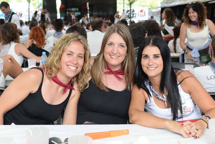 Aldai plaza txiki geratu da  180 1503895629436