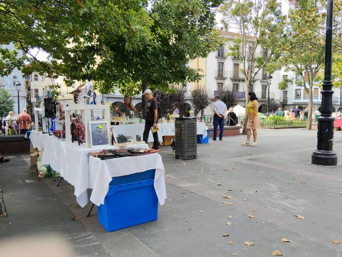 Antzinako objektuz eta bildu 1 1758390805968