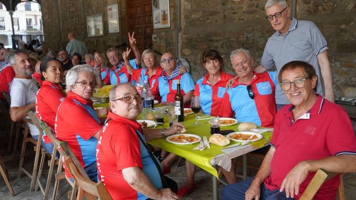 Nostalgia parrandarado erregai bihurtu dute Antzinako Kuadrillek