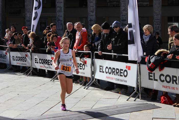 300 korrikalari baino gehiag 153 1517151051464