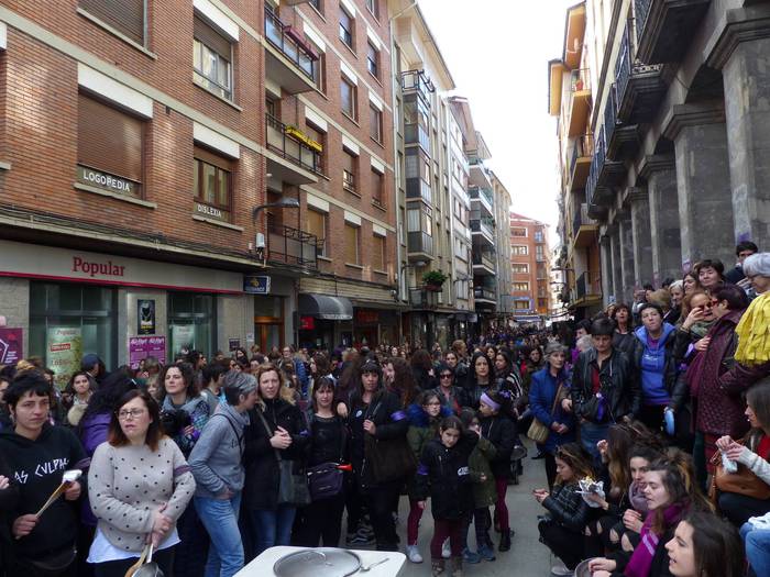 Greba feministaren goizeko t 96 1520512590205