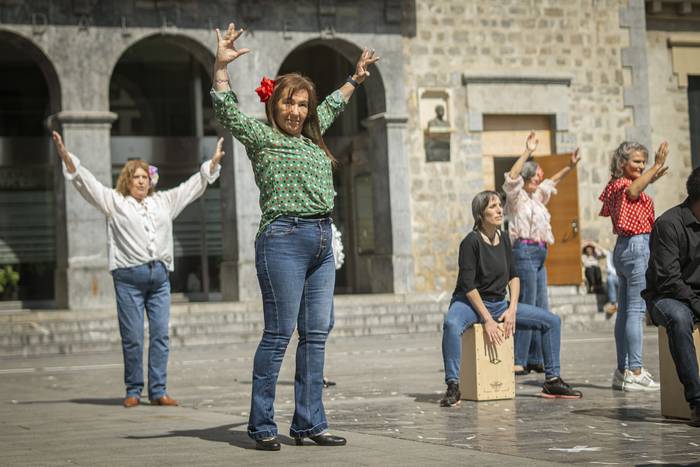 Dantzaz bete dute Amurrioko  30 1776607521388