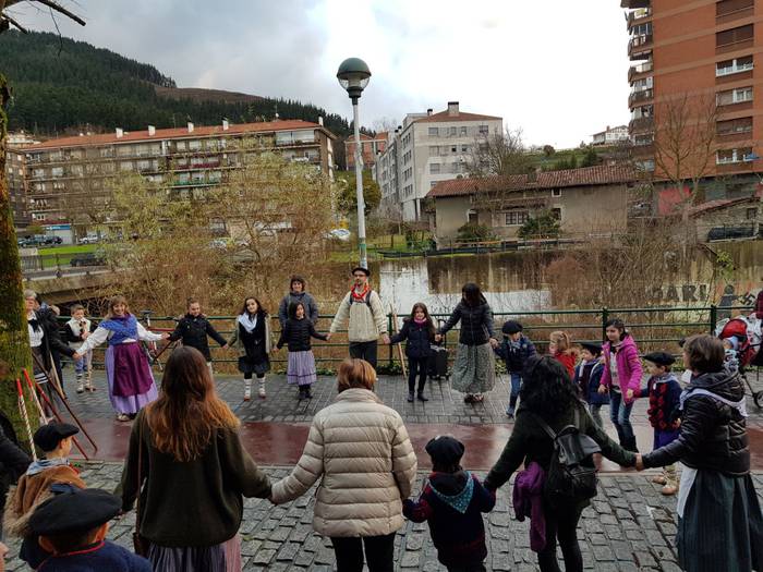 Agate Deunaren bezpera Aretan