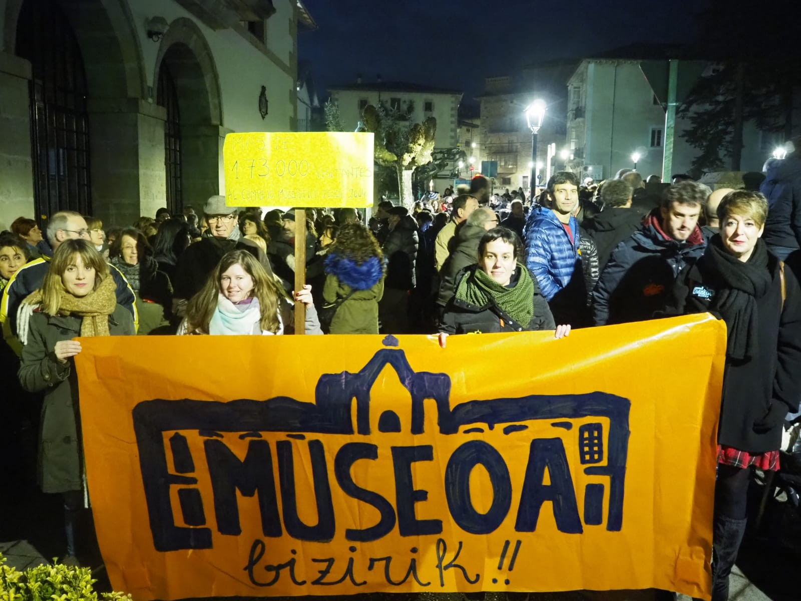 Sinadura bilketa abiatu dute Artziniegako Museoaren alde
