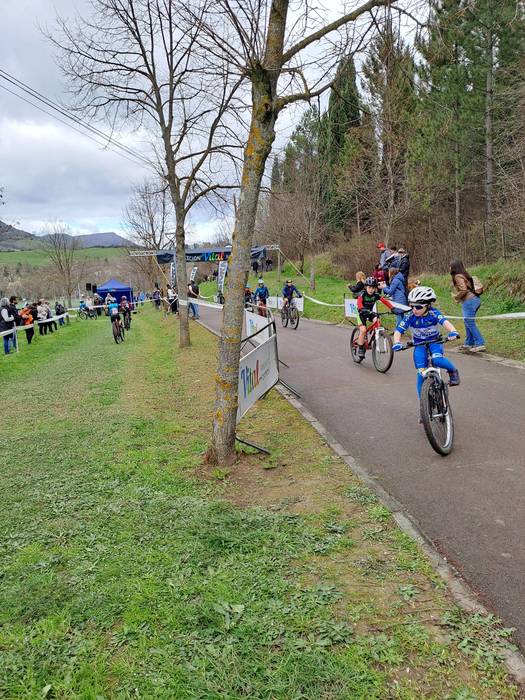 140 umek parte hartu zuten a 32 1772319194532