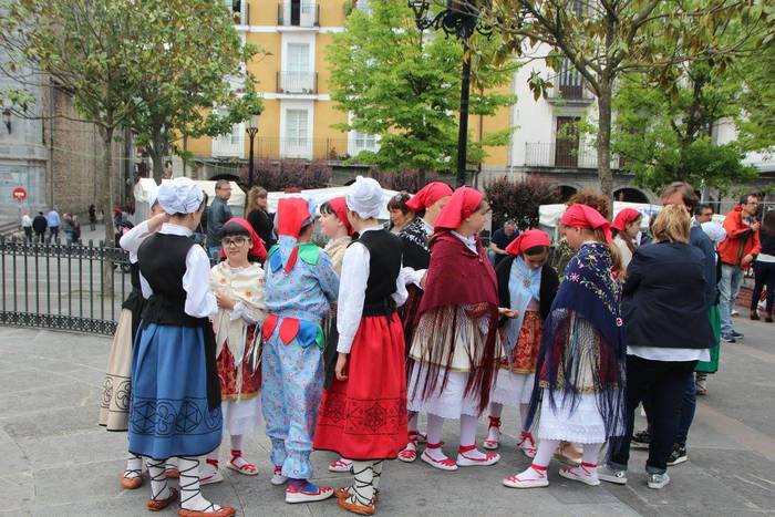 Jendetza eta giro ona nagusi 23 1494849269837