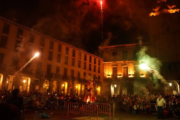 Piroteknia eta su artean agu 40 1756714183534