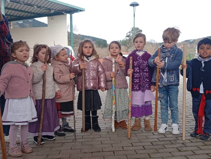 Agate Deunaren bezperak adin 76 1770328453034