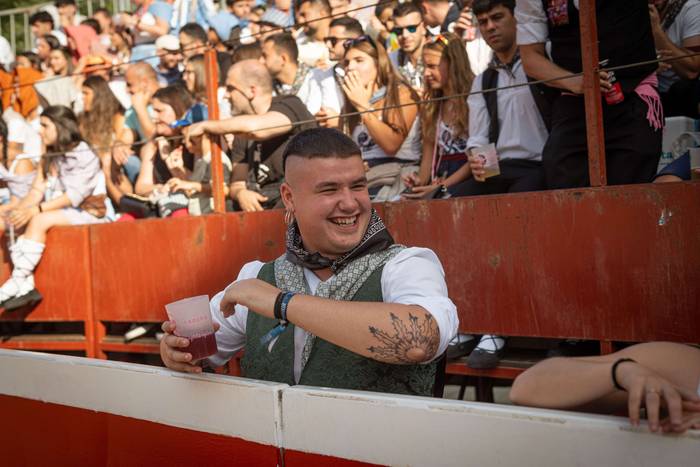 Zezen plaza lepo Muturreko H 22 1756414593201