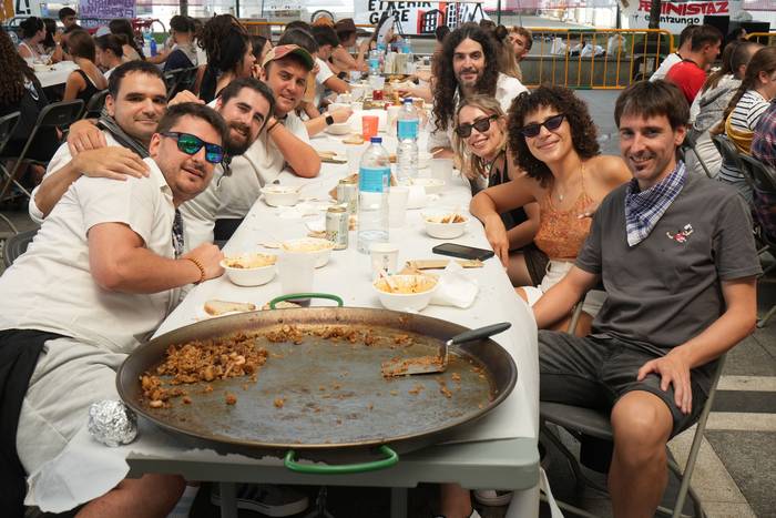 Paella txapelketarekin ekin  29 1755462990851