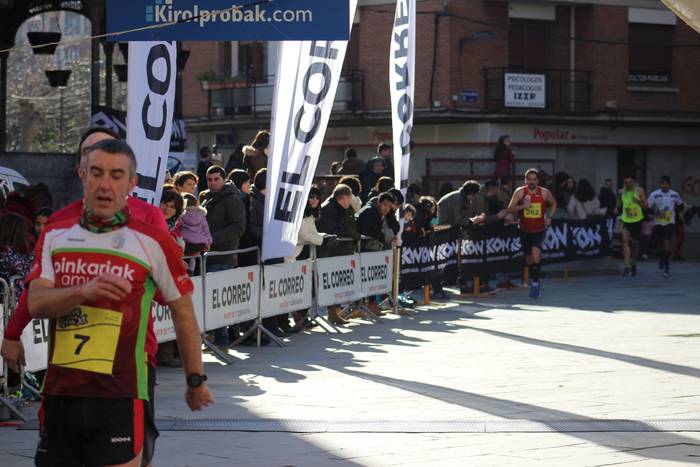 300 korrikalari baino gehiag 80 1517150384408