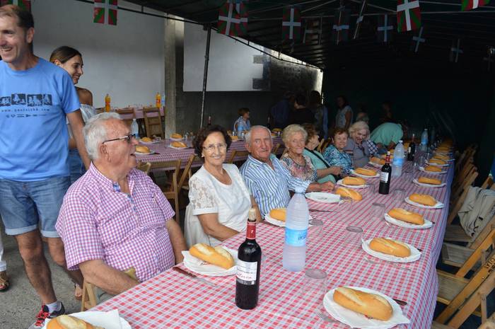 Aloriako Jaiek herritar guzt 12 1504522251861