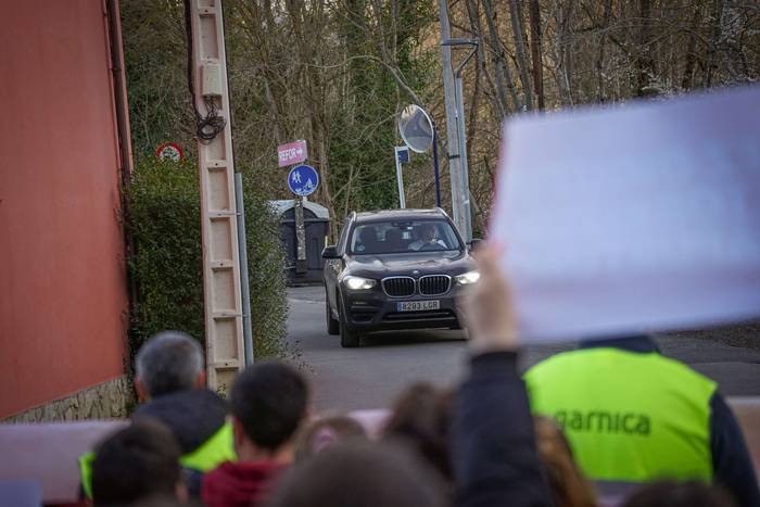 Ertzaintzaren polizia-lerroa 9 1771934170232