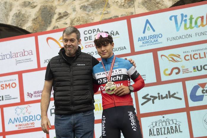 Lucia Gonzalezek eta Kevin S 104 1762015345093