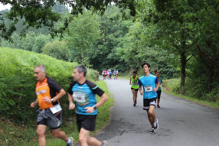 Auzoko mendiak zeharkatu zit 6 1498470642829