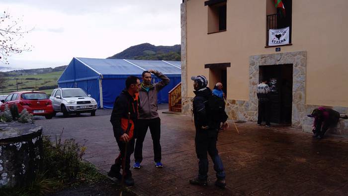 Goizetik gauera arte luzatu  32 1510556184052