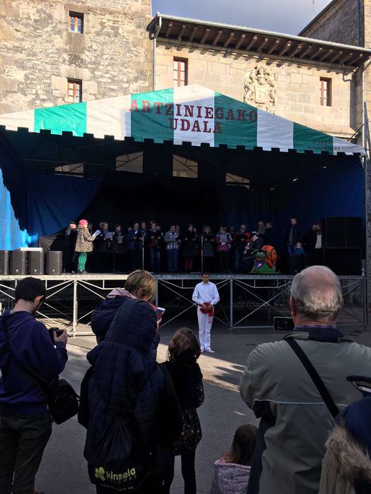 Parekidetasunaren eta euskar 69 1493368007589